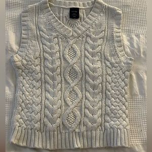 BabyGap knit sweater vest in great condition